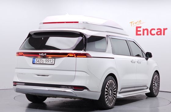 Kia Carnival 9-Seater Hi-Limousine Signature — пробег 18 434 км — фото 2 из 5