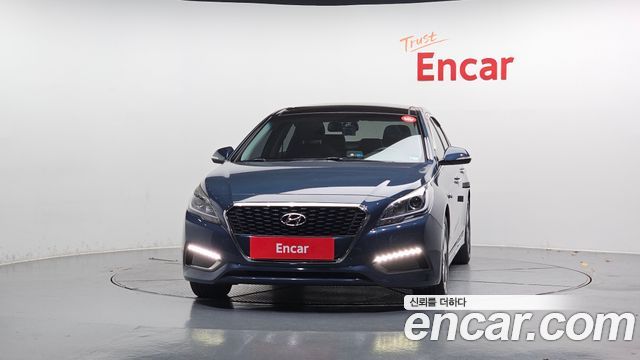 Hyundai Sonata 2.0 HEV Premium — пробег 111 905 км — фото 3 из 5