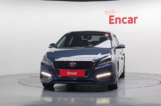 Hyundai Sonata 2.0 HEV Premium — пробег 111 905 км — фото 3 из 5