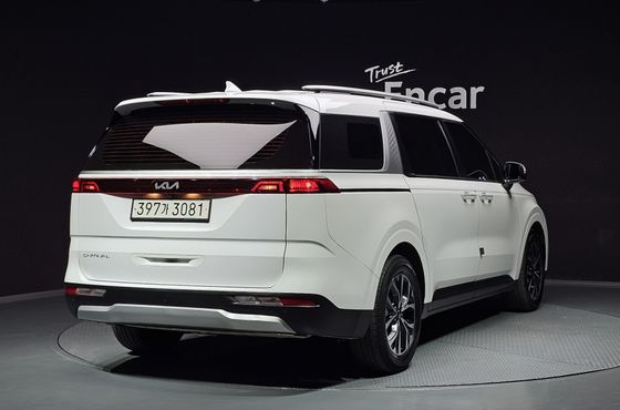 Kia Carnival 9-Seater Prestige — пробег 96 960 км — фото 2 из 5