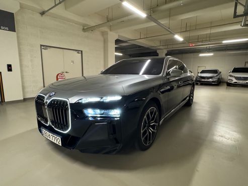 BMW 7-Series 740i xDrive M Sport Limited — пробег 30 000 км — фото 1 из 5