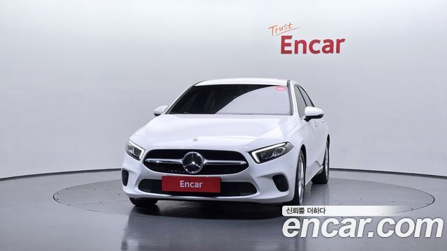 Mercedes-Benz A-Class A220 Sedan — пробег 57 955 км — фото 3 из 5