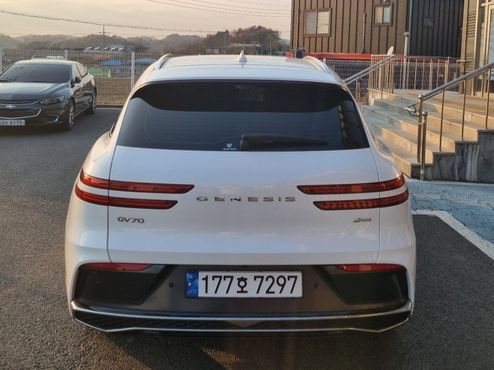 Genesis GV70 2.5T Gasoline AWD — пробег 29 000 км — фото 5 из 5