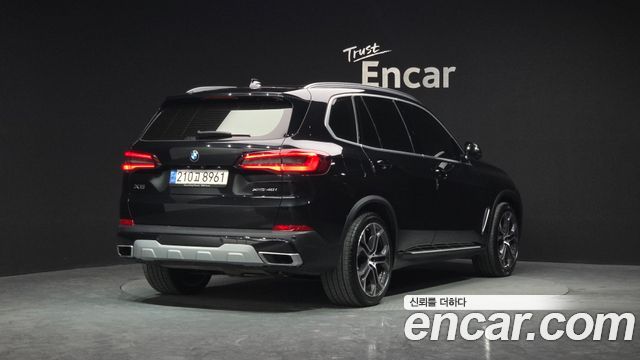 BMW X5 xDrive 40i xLine — пробег 69 138 км — фото 2 из 5