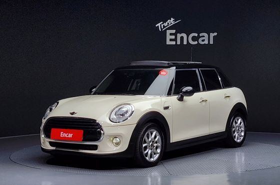 Mini Cooper 5Door HIGH 3rd — пробег 69 118 км — фото 1 из 5