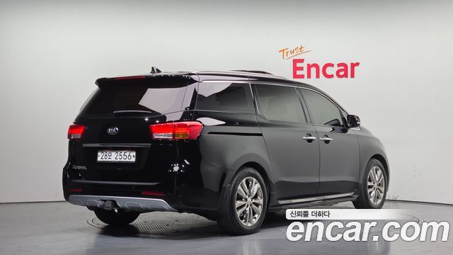 Kia Carnival 9-seater Prestige — пробег 138 886 км — фото 2 из 5