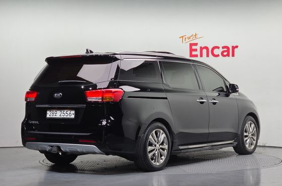 Kia Carnival 9-seater Prestige — пробег 138 886 км — фото 2 из 5