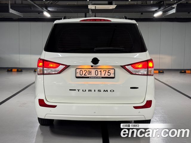 Ssangyong KORANDO 4WD TX 9-seater — пробег 140 500 км — фото 4 из 5