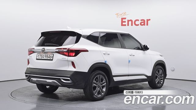 Kia Seltos из Кореи Encar