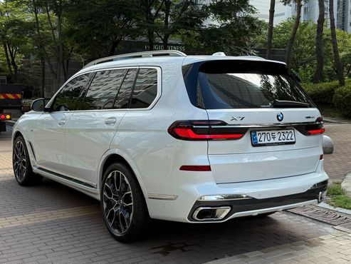 BMW X7 xDrive 40i M Sport 6STR — пробег 2 420 км — фото 5 из 5