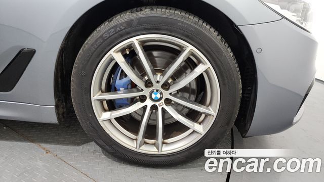 BMW 5-Series 530i M Sport Package Plus — пробег 81 351 км — фото 5 из 5