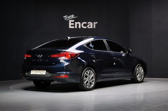 Hyundai AVANTE 1.6 Smart Choice — пробег 90 056 км — фото 2 из 5