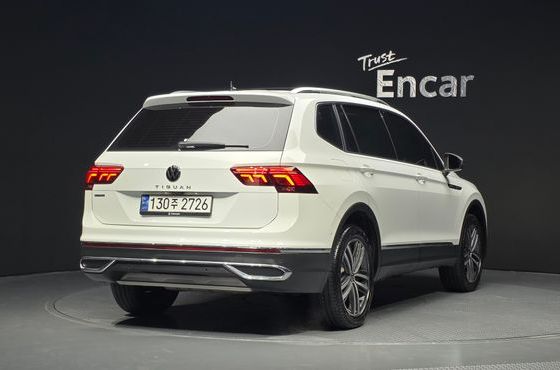 Volkswagen Tiguan 2.0 TSI Prestige — пробег 32 181 км — фото 2 из 5