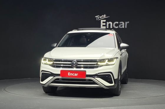 Volkswagen Tiguan 2.0 TSI Prestige — пробег 32 181 км — фото 3 из 5