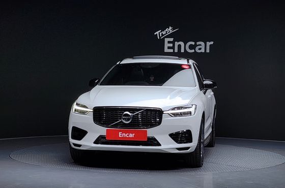 Volvo XC60 T8 R-Design — пробег 152 267 км — фото 3 из 5