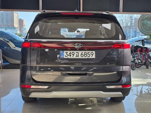 Kia Carnival Diesel 9-Seater Prestige — пробег 158 608 км — фото 5 из 5
