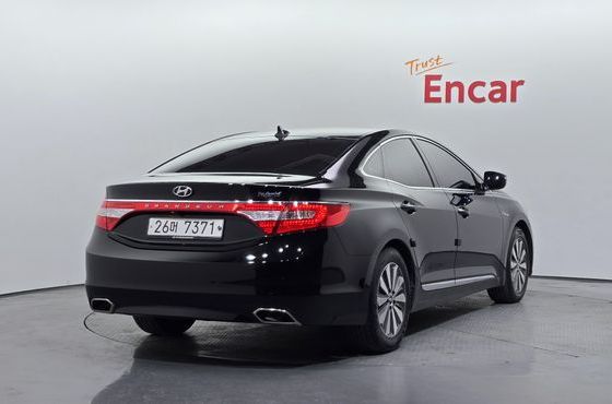 Hyundai Grandeur Premium — пробег 111 984 км — фото 2 из 5