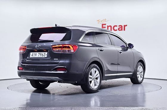 Kia Sorento Diesel 2.0 2WD Prestige — пробег 140 701 км — фото 2 из 5