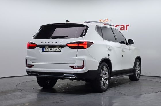 Ssangyong Rexton Diesel 2.2 4WD Prestige — пробег 64 569 км — фото 2 из 5
