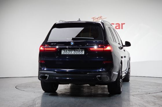 BMW X7 xDrive 30d M Sport 6 STR — пробег 163 101 км — фото 4 из 5
