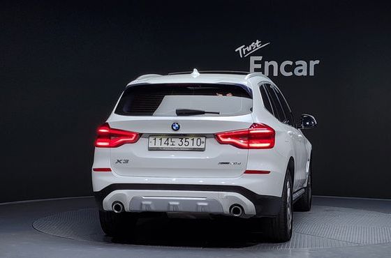 BMW X3 xDrive 20d — пробег 77 841 км — фото 4 из 5