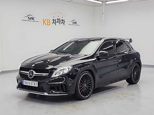 Mercedes-Benz GLA-Class GLA45 AMG 4MATIC — пробег 72 445 км — фото 2 из 5