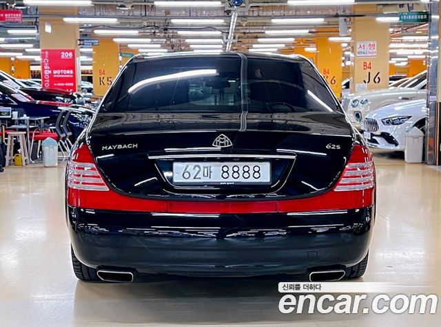 Maybach 62s 6.0 V12 1st — пробег 137 000 км — фото 4 из 5