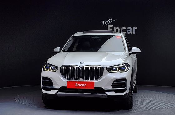 BMW X5 xDrive 45e xLine — пробег 92 341 км — фото 3 из 5