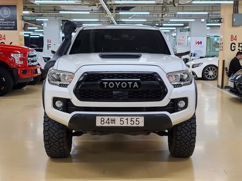 Toyota Tacoma 3.5 — пробег 99 900 км — фото 3 из 5