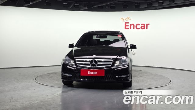 Mercedes-Benz C-Class C200 CGI Avantgarde Style Package — пробег 184 550 км — фото 3 из 5