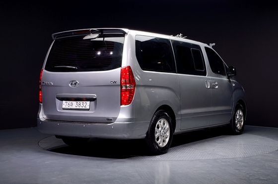 Hyundai Starex 12-Seater Wagon CVX Premium — пробег 72 212 км — фото 2 из 5