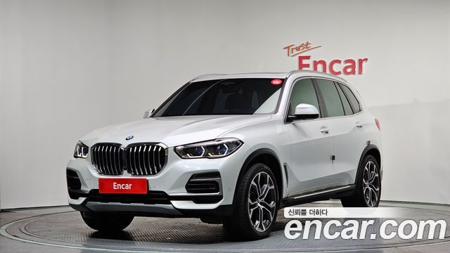 BMW X5 xDrive 40i xLine — пробег 29 801 км — фото 1 из 5