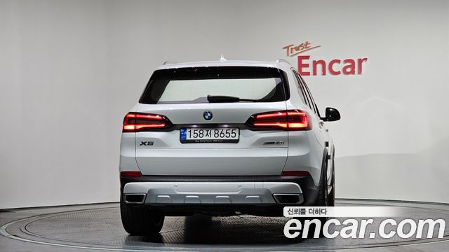 BMW X5 xDrive 40i xLine — пробег 29 801 км — фото 4 из 5