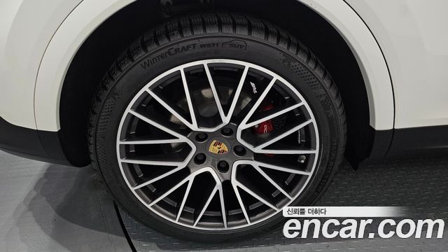Porsche Cayenne 3.0 — пробег 70 965 км — фото 5 из 5