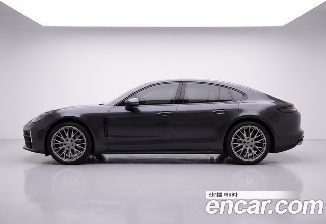 Porsche Panamera 2.9 AWD — пробег 4 700 км — фото 1 из 5