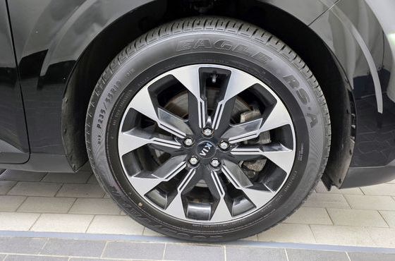 Kia Carnival Gasoline 9-Seater Signature — пробег 100 103 км — фото 5 из 5