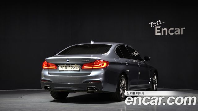 BMW 5-Series 530i M Sport Package Plus — пробег 124 945 км — фото 2 из 5