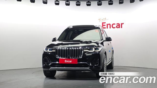 BMW X7 xDrive 40i Design Pure Excellence 7-Seater — пробег 50 493 км — фото 3 из 5