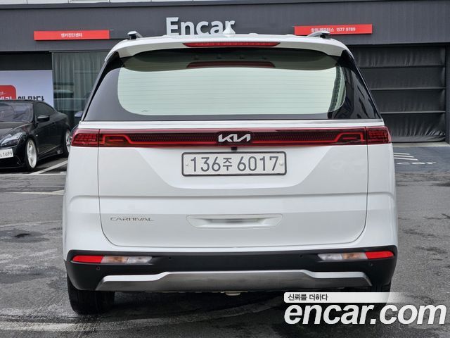 Kia Carnival Diesel 9-Seater Signature — пробег 103 578 км — фото 3 из 5