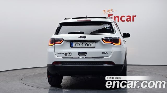 Jeep Compass из Кореи Encar