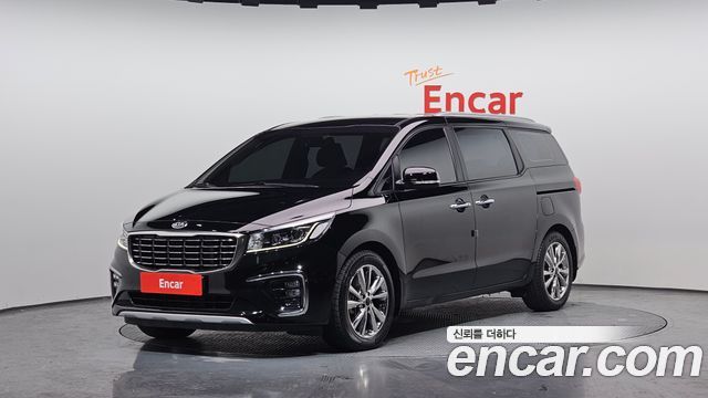 Kia Carnival 9-Seater Luxury — пробег 119 305 км — фото 1 из 5