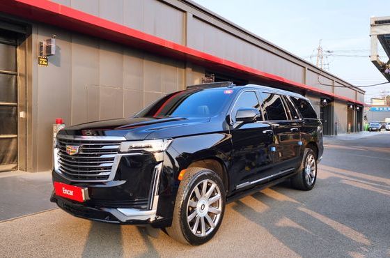 Cadillac Escalade 6.2 ESV ESV Premium Luxury Platinum — пробег 62 878 км — фото 1 из 5