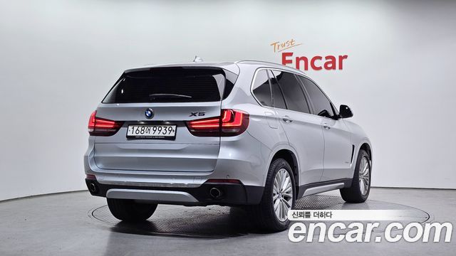 BMW X5 xDrive 30d — пробег 69 436 км — фото 2 из 5