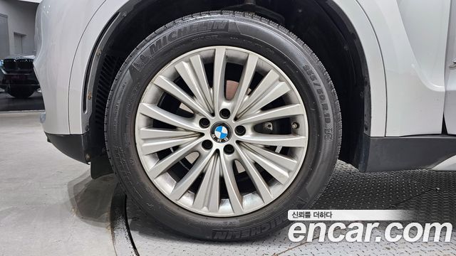 BMW X5 xDrive 30d — пробег 69 436 км — фото 5 из 5