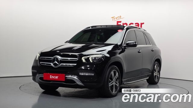 Mercedes-Benz GLE-Class GLE300d 4MATIC — пробег 99 715 км — фото 1 из 5