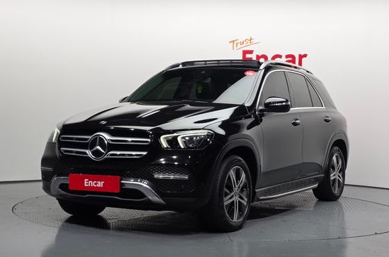 Mercedes-Benz GLE-Class GLE300d 4MATIC — пробег 99 715 км — фото 1 из 5