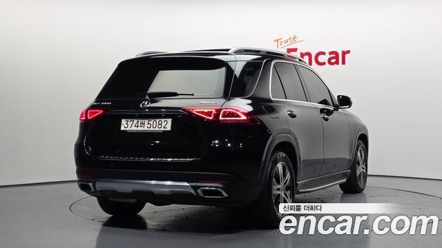 Mercedes-Benz GLE-Class GLE300d 4MATIC — пробег 99 715 км — фото 2 из 5