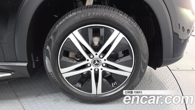 Mercedes-Benz GLE-Class GLE300d 4MATIC — пробег 99 715 км — фото 5 из 5