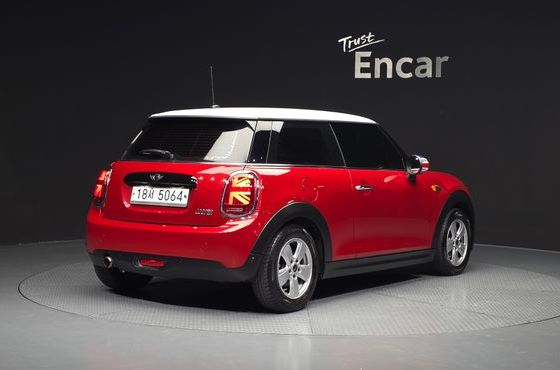 Mini Cooper Standard Third Generation — пробег 85 622 км — фото 2 из 5