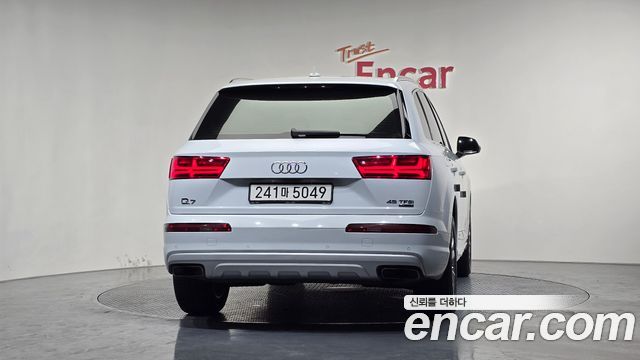 Audi Q7 45 TFSI Quattro — пробег 113 180 км — фото 4 из 5